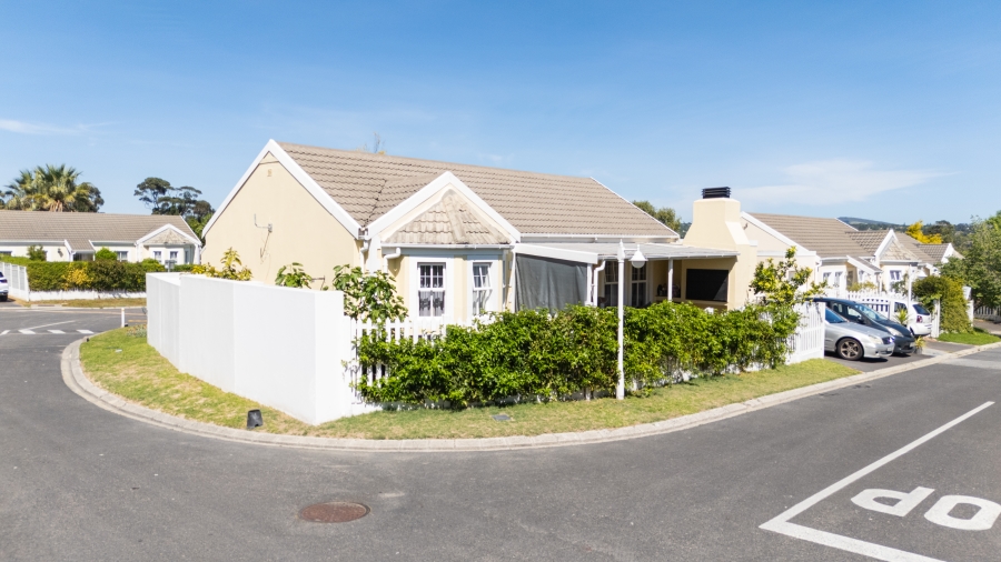To Let 3 Bedroom Property for Rent in Goedemoed Western Cape